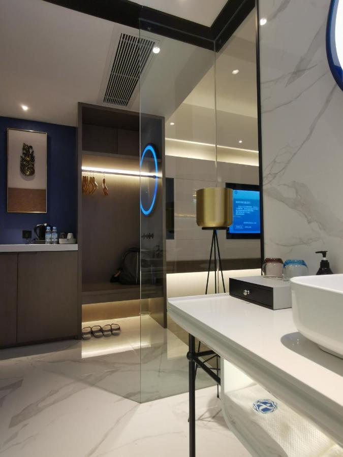 Tian Yi International Hotel 天艺国际酒店 Phnom Penh Extérieur photo