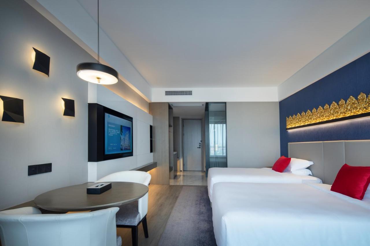 Tian Yi International Hotel 天艺国际酒店 Phnom Penh Extérieur photo