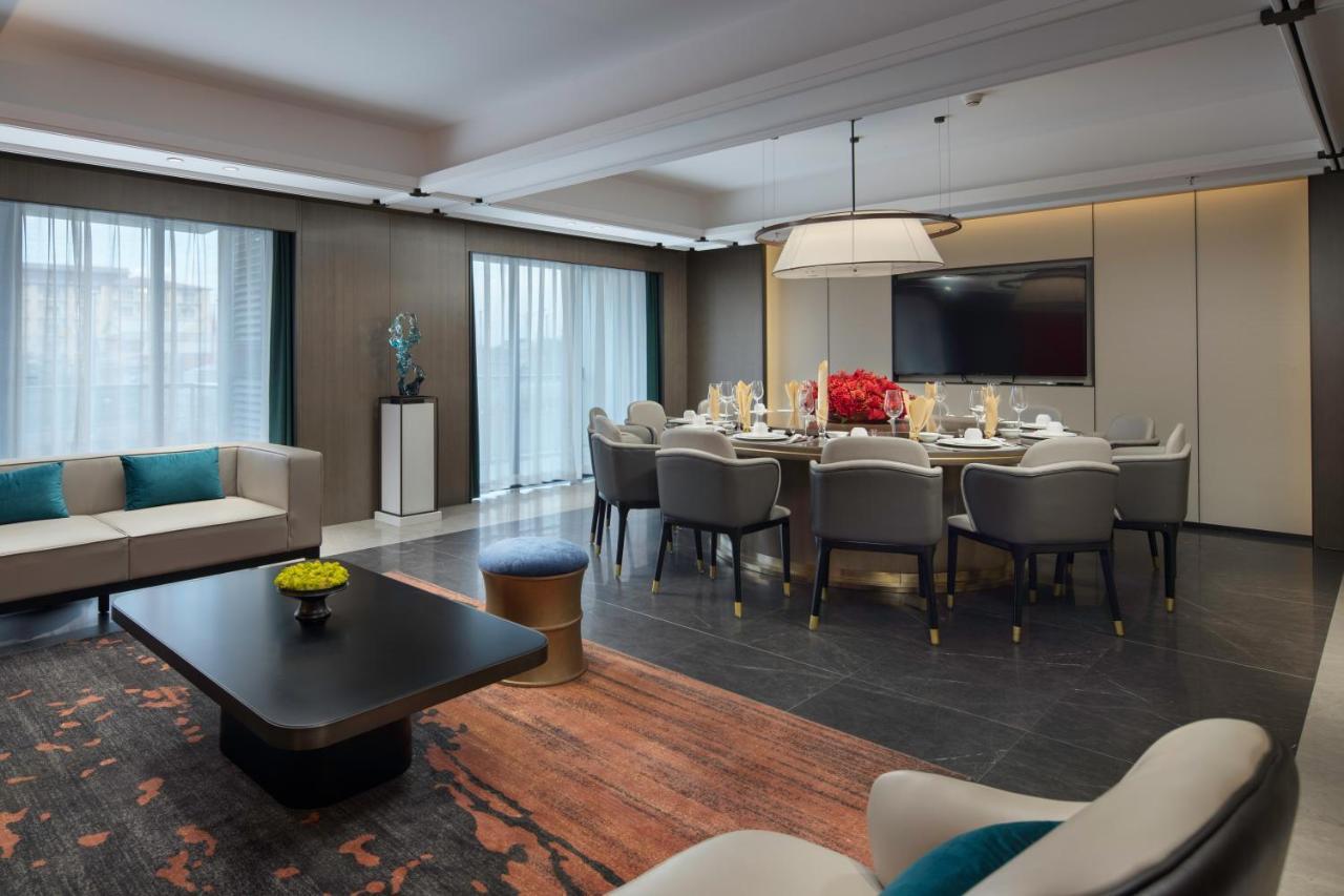 Tian Yi International Hotel 天艺国际酒店 Phnom Penh Extérieur photo